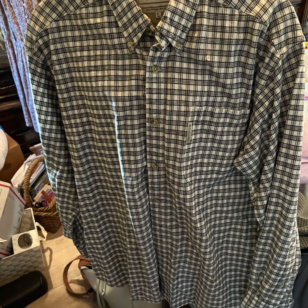 Columbia large new flannel men’s black Grey and white